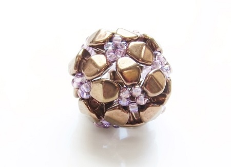 stylized flower with Pinch beads